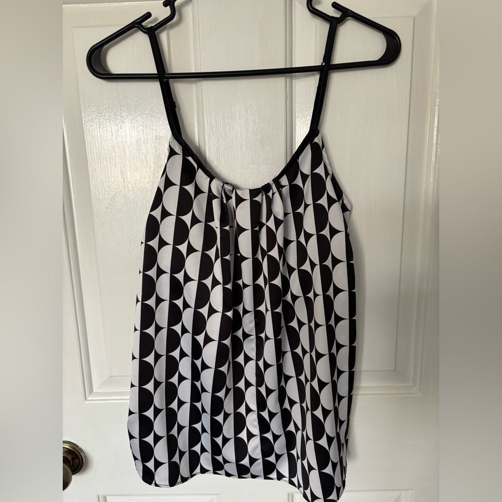 New York & Company black & white dressy tank